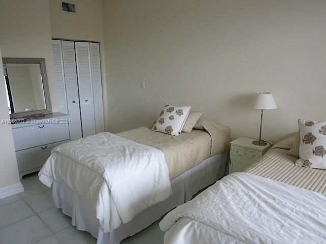 201 Crandon Blvd # 1027