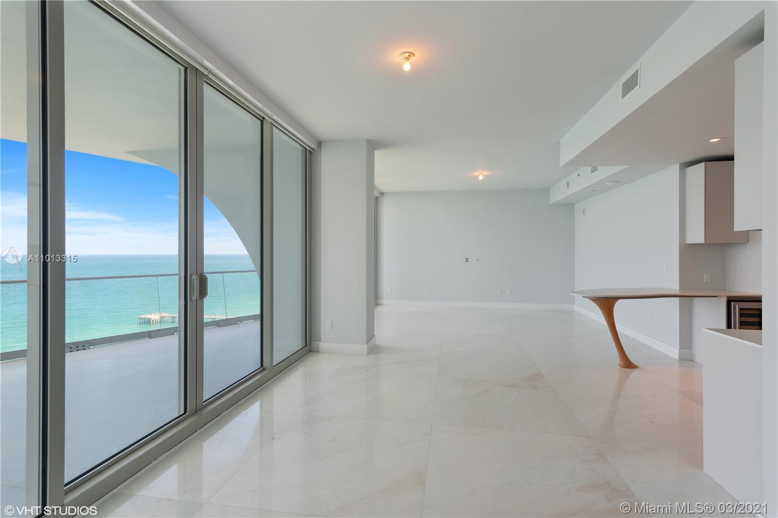 16901 Collins Ave # 1802