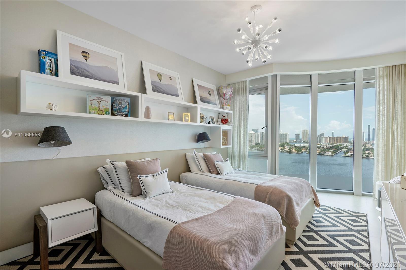 17111 Biscayne Blvd # 2111