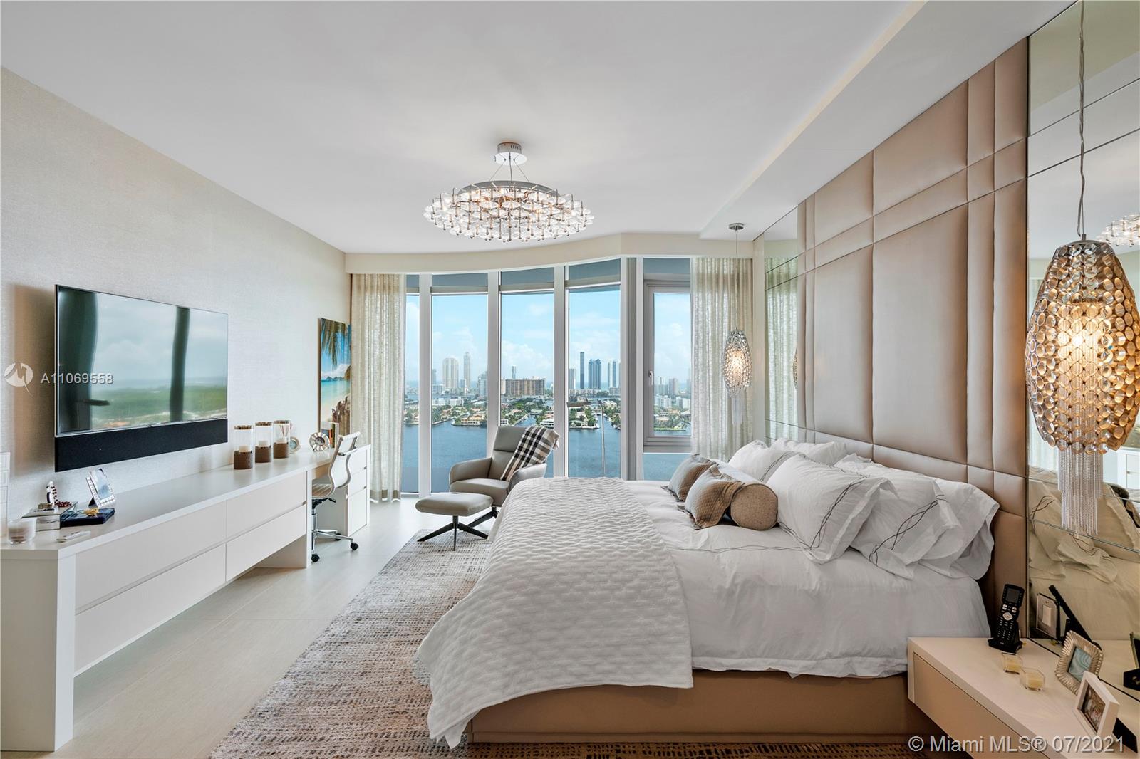 17111 Biscayne Blvd # 2111