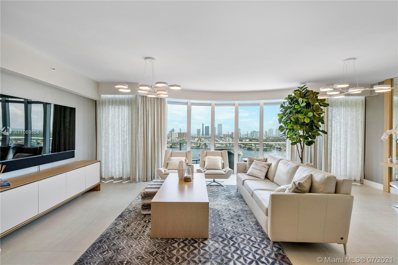 17111 Biscayne Blvd # 2111