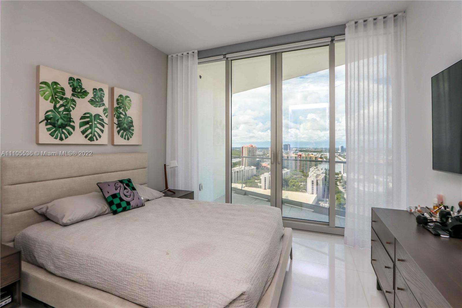 16901 Collins Ave # 2205