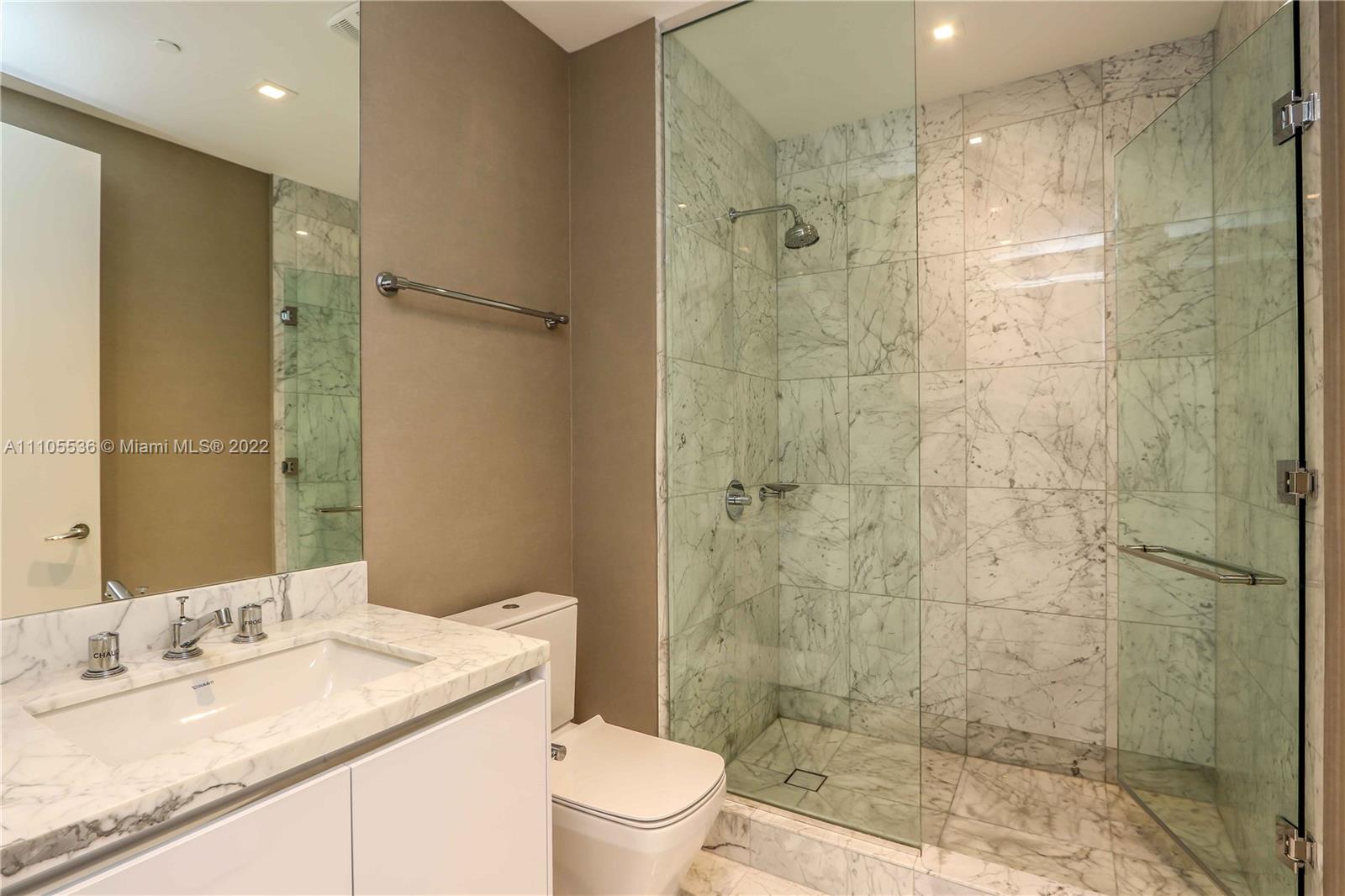 16901 Collins Ave # 2205