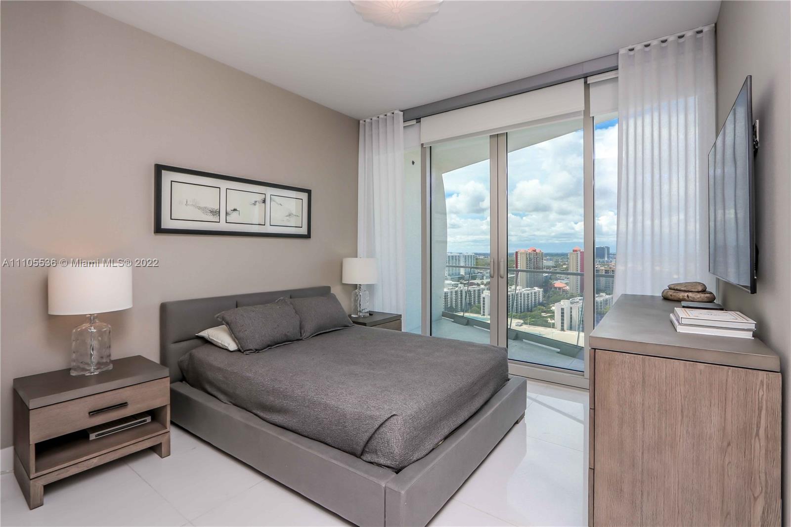 16901 Collins Ave # 2205