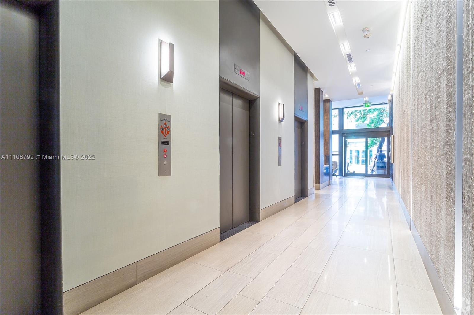 14 NE 1st Ave # 905
