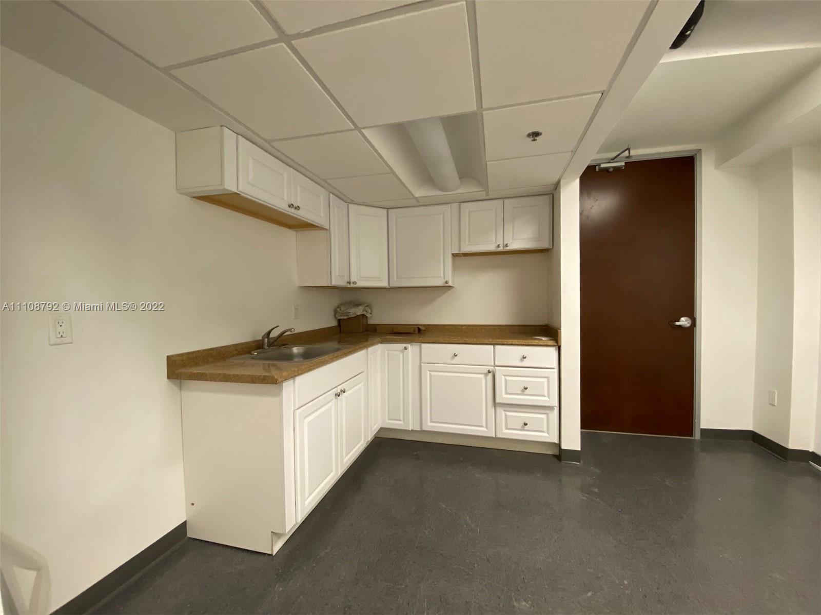 14 NE 1st Ave # 905