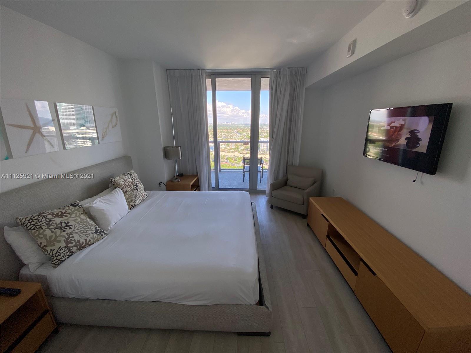 2602 E Hallandale Beach Blvd Unit: R2706