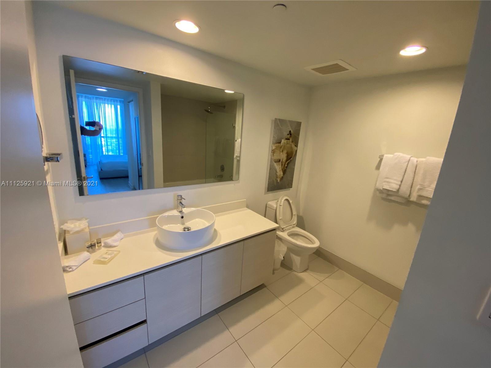 2602 E Hallandale Beach Blvd Unit: R2706