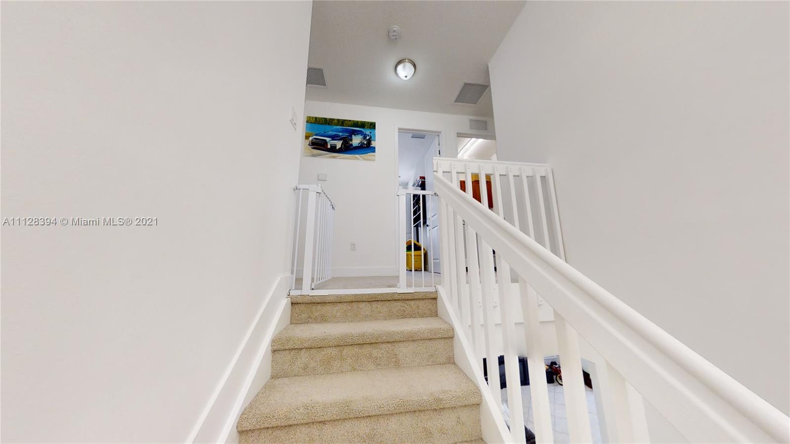 3261 W 99th Pl
