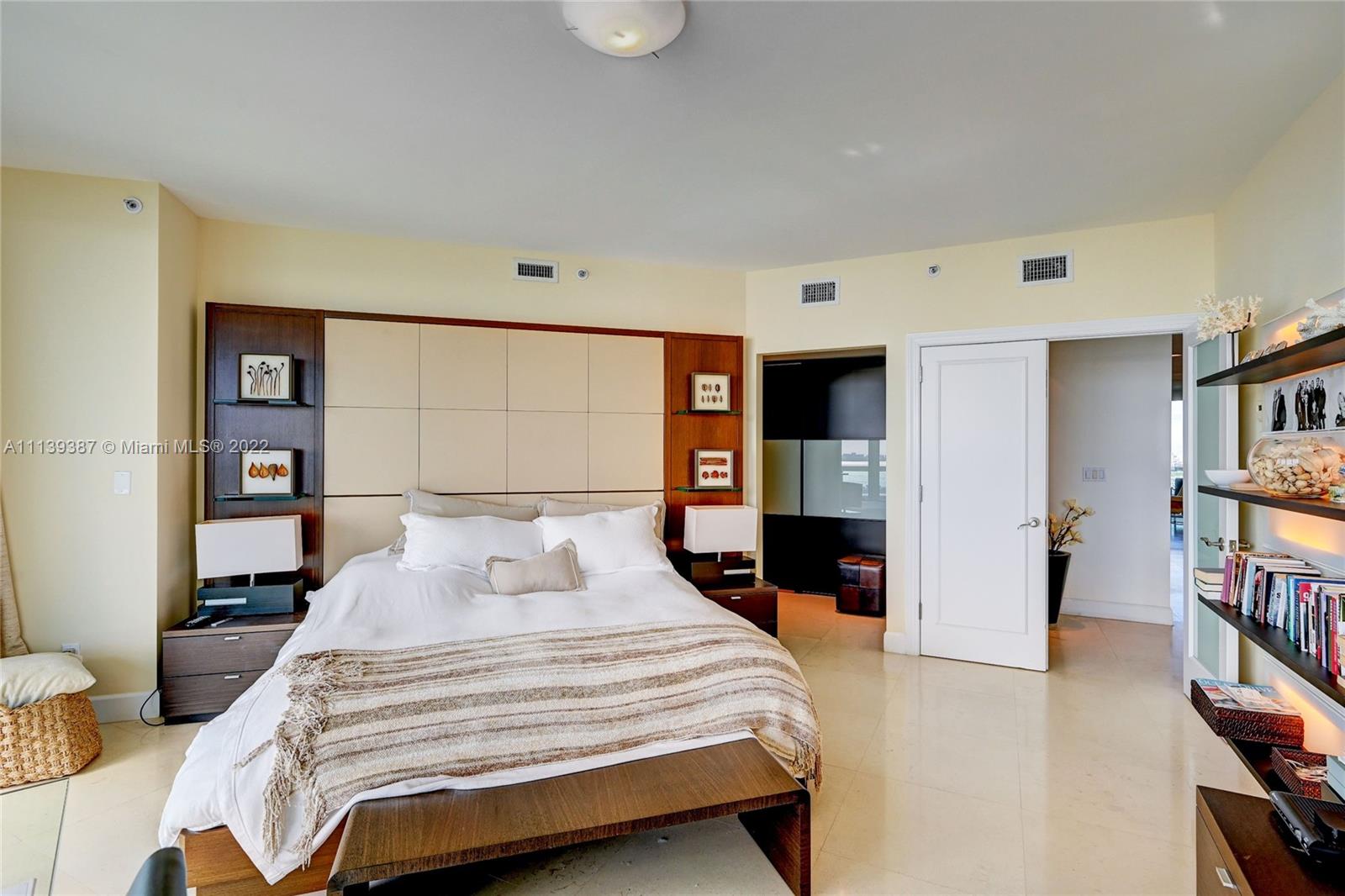 1643 Brickell Ave # 2402