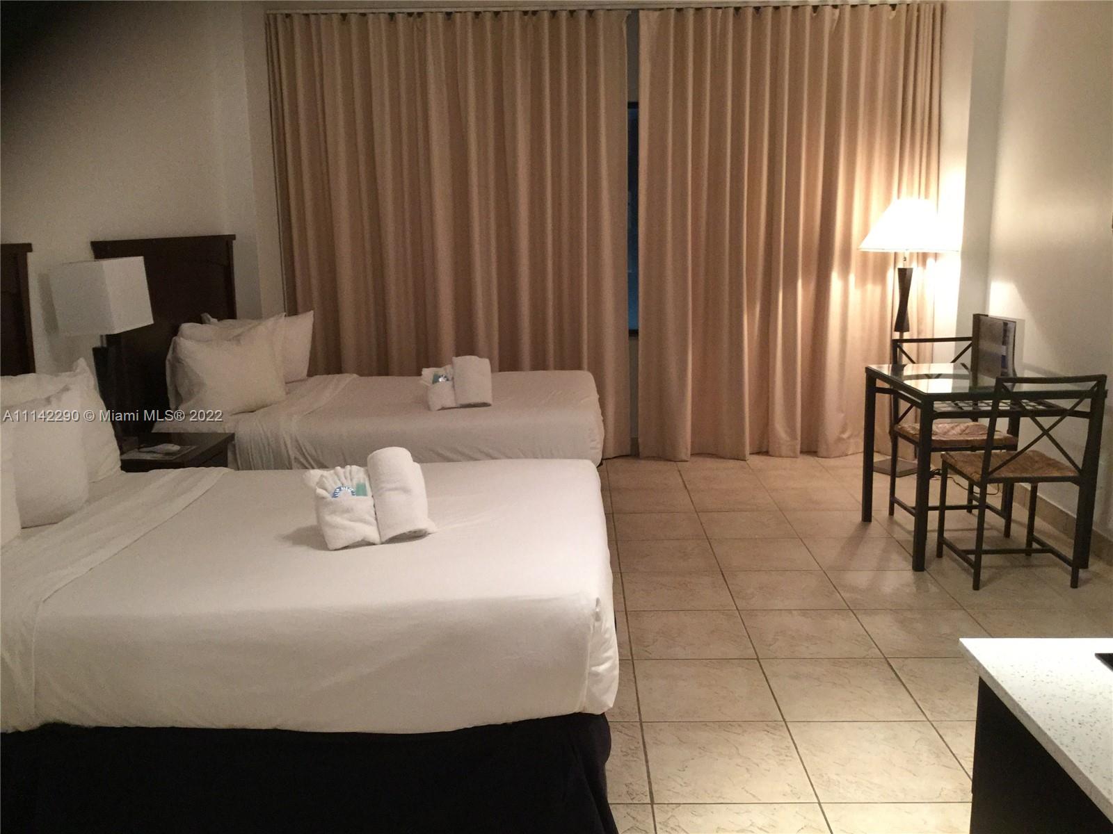 6345 Collins Ave # 519
