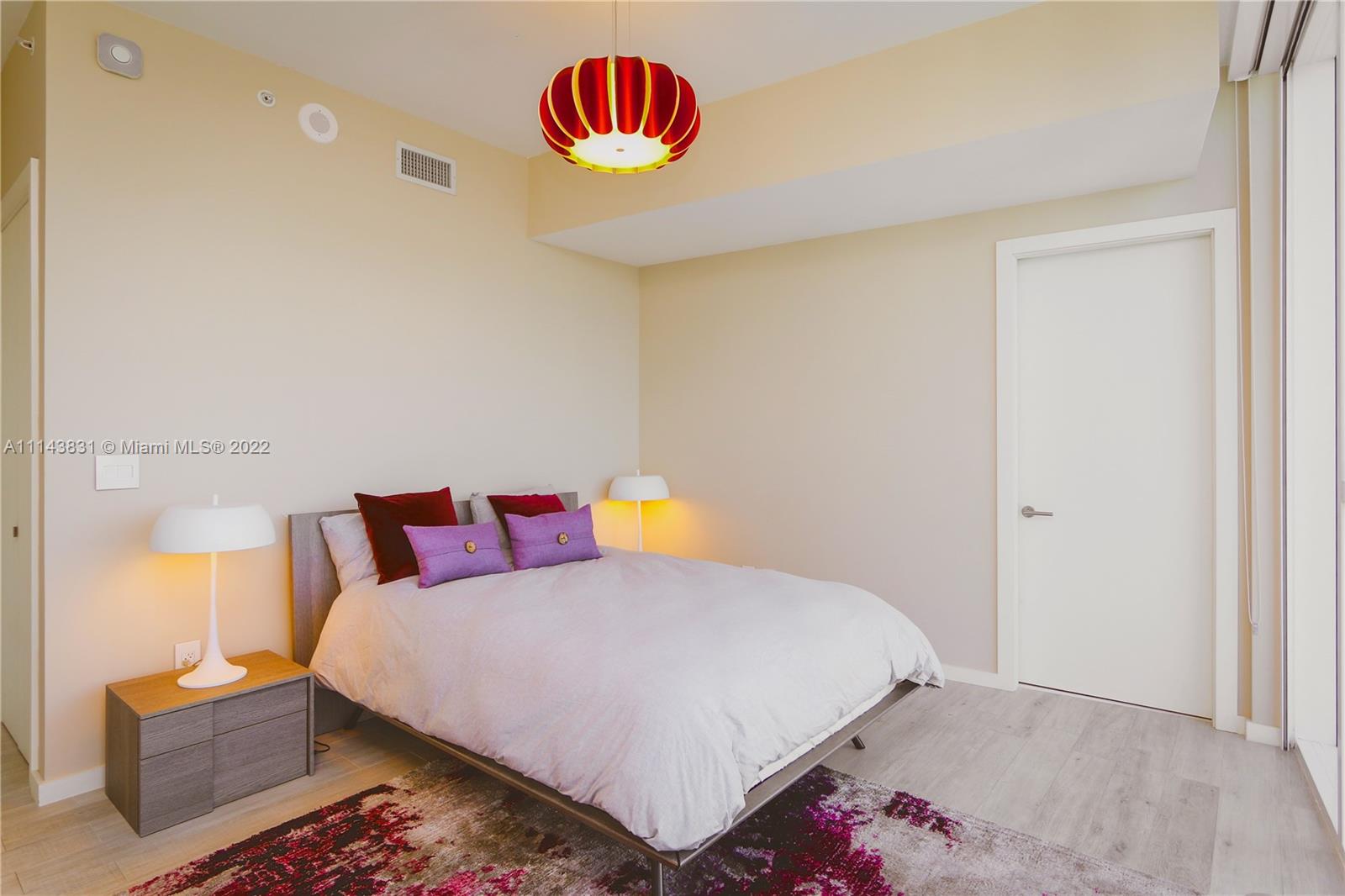2020 N Bayshore Dr # 4003