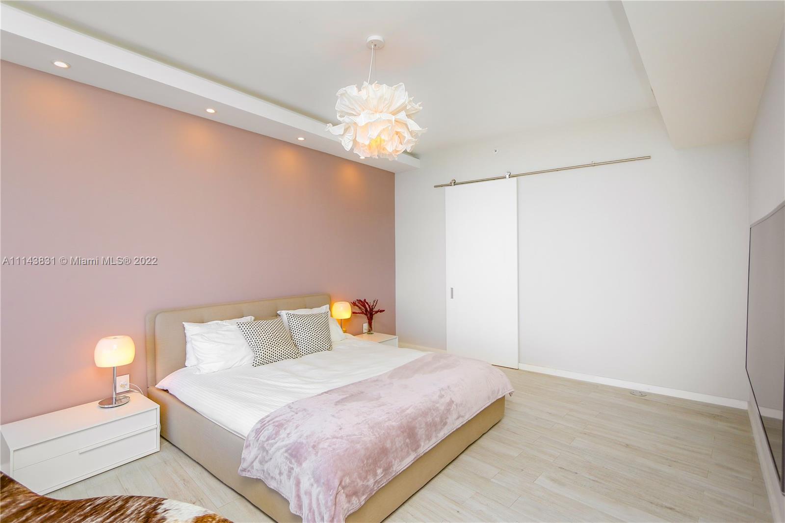 2020 N Bayshore Dr # 4003