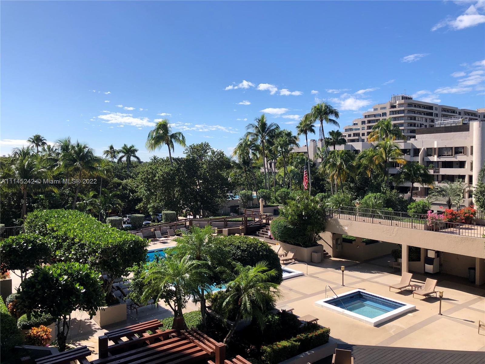 251 Crandon Blvd # 304