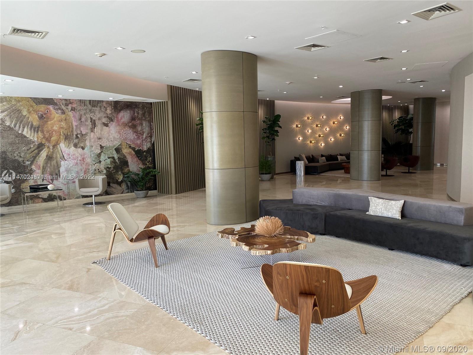 10275 Collins Ave # 703