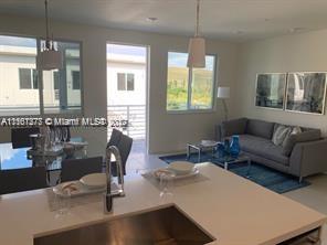 10229 NW 64th TERR # 301