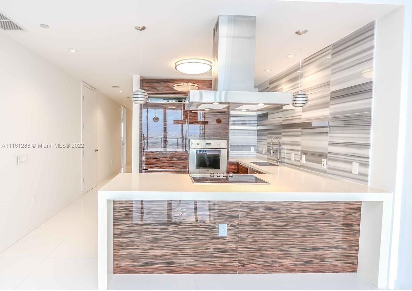 1100 Biscayne Blvd # 4703