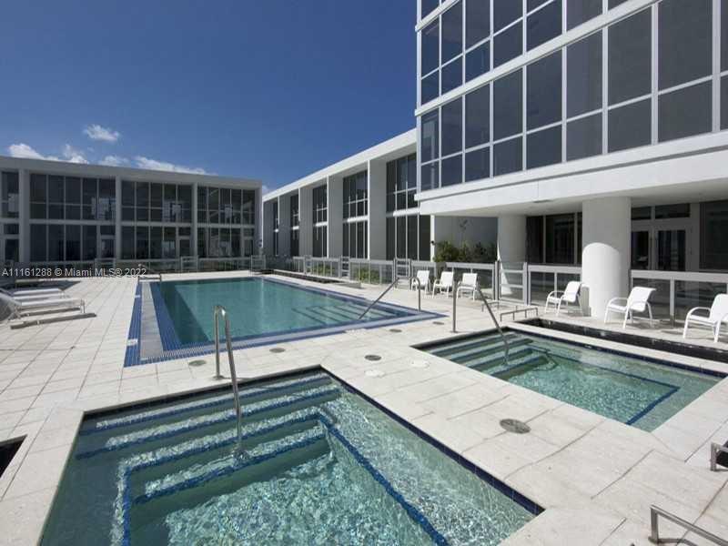 1100 Biscayne Blvd # 4703