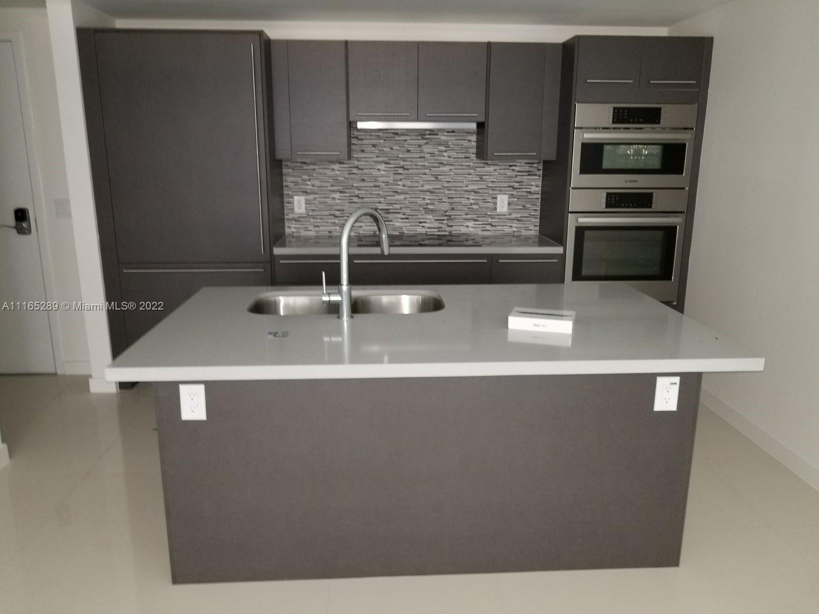 7875 NW 107 AVE # 201 Unit: 4-201