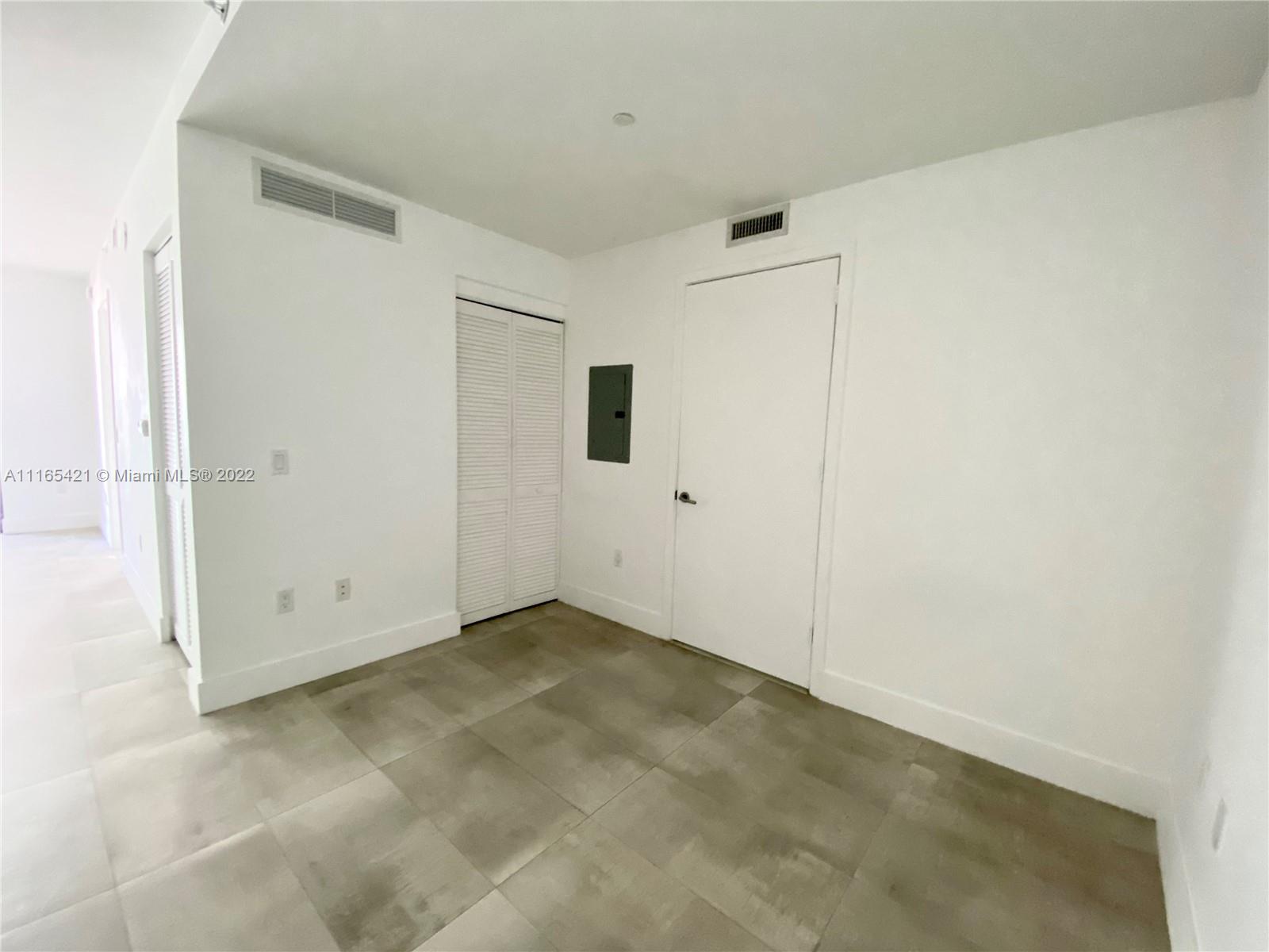 31 SE 6th St # 2304