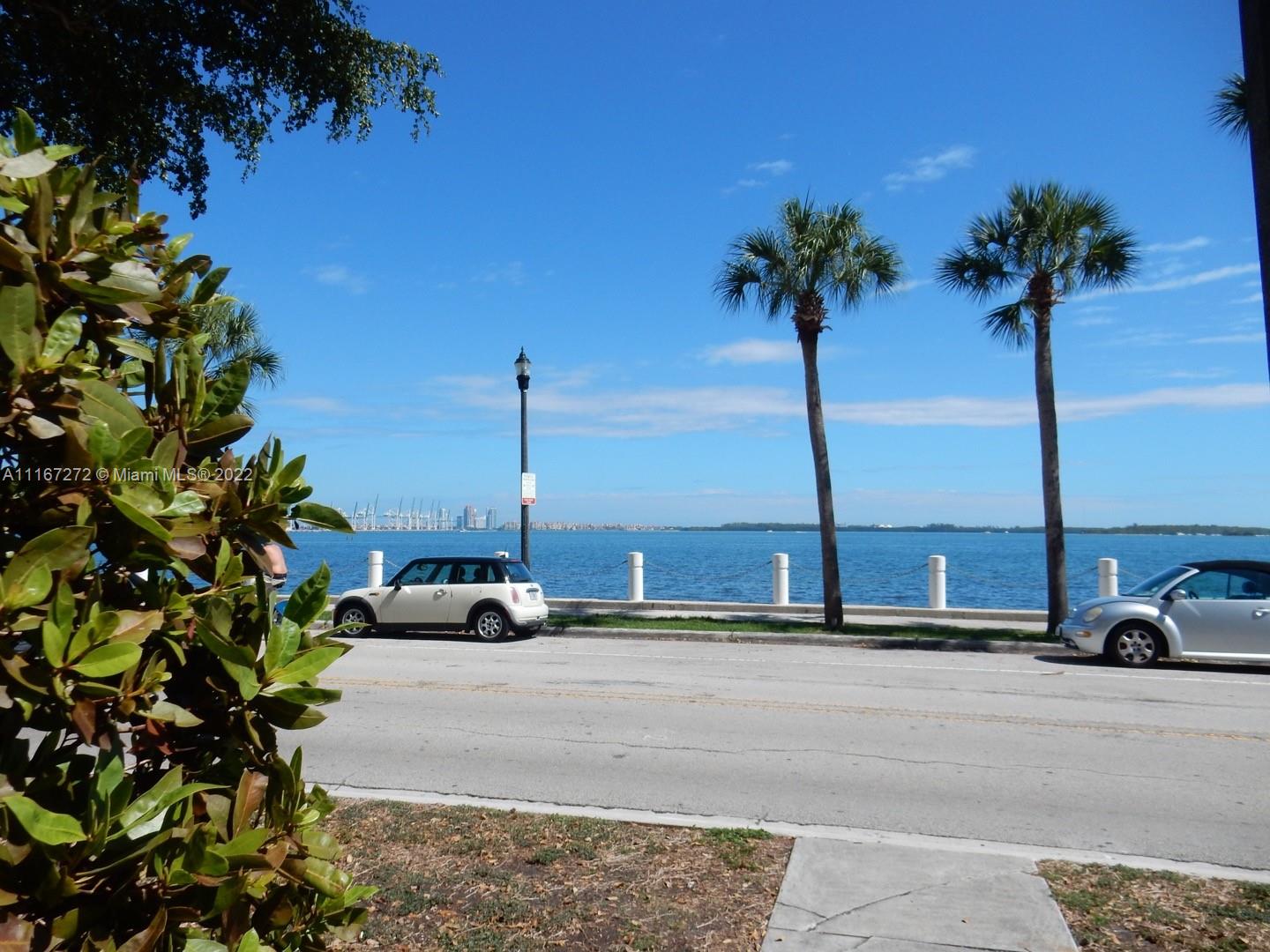 1420 Brickell Bay Dr # 1406D