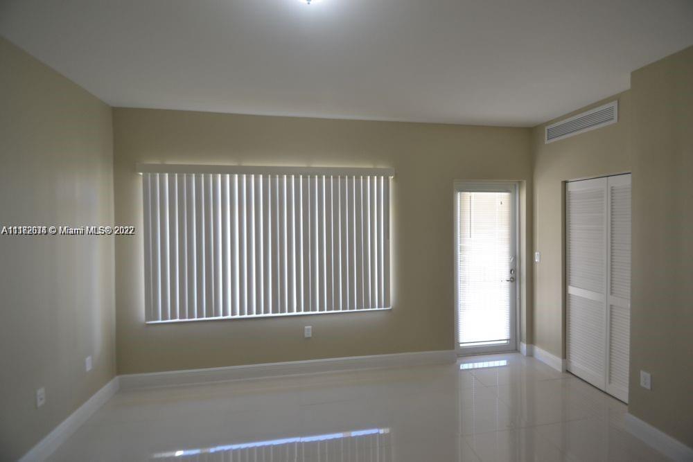 2802 NE 184th Ter # 134