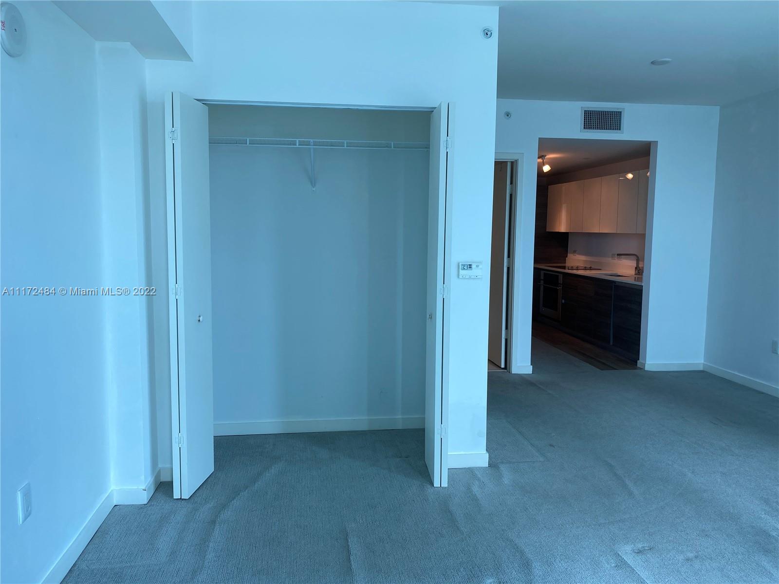 1100 S MIAMI AV Unit: 2305