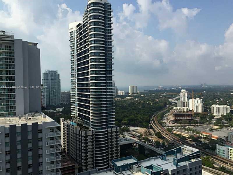 1100 S MIAMI AV Unit: 2305