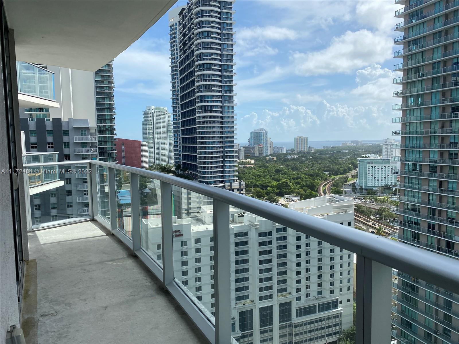 1100 S MIAMI AV Unit: 2305