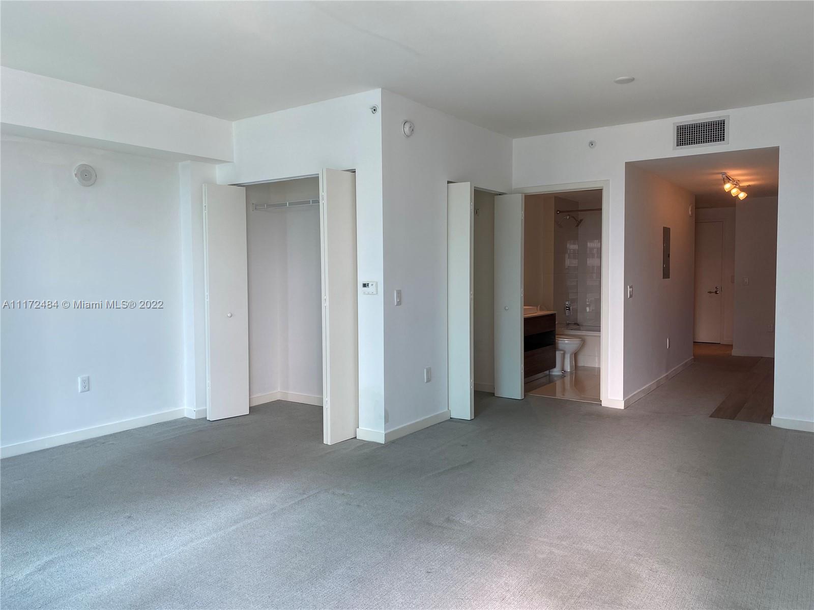 1100 S MIAMI AV Unit: 2305