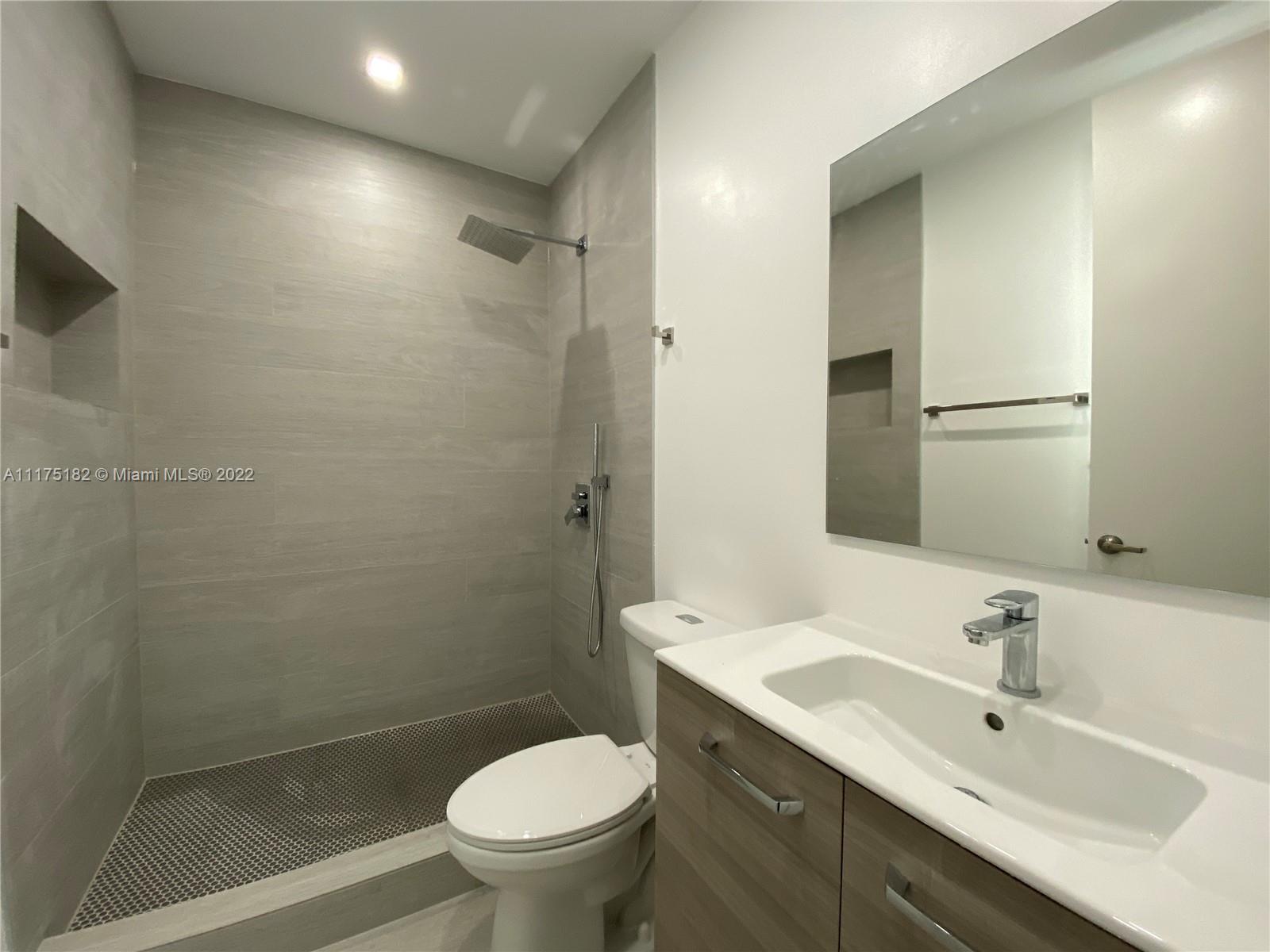 215 Zamora Ave # 7