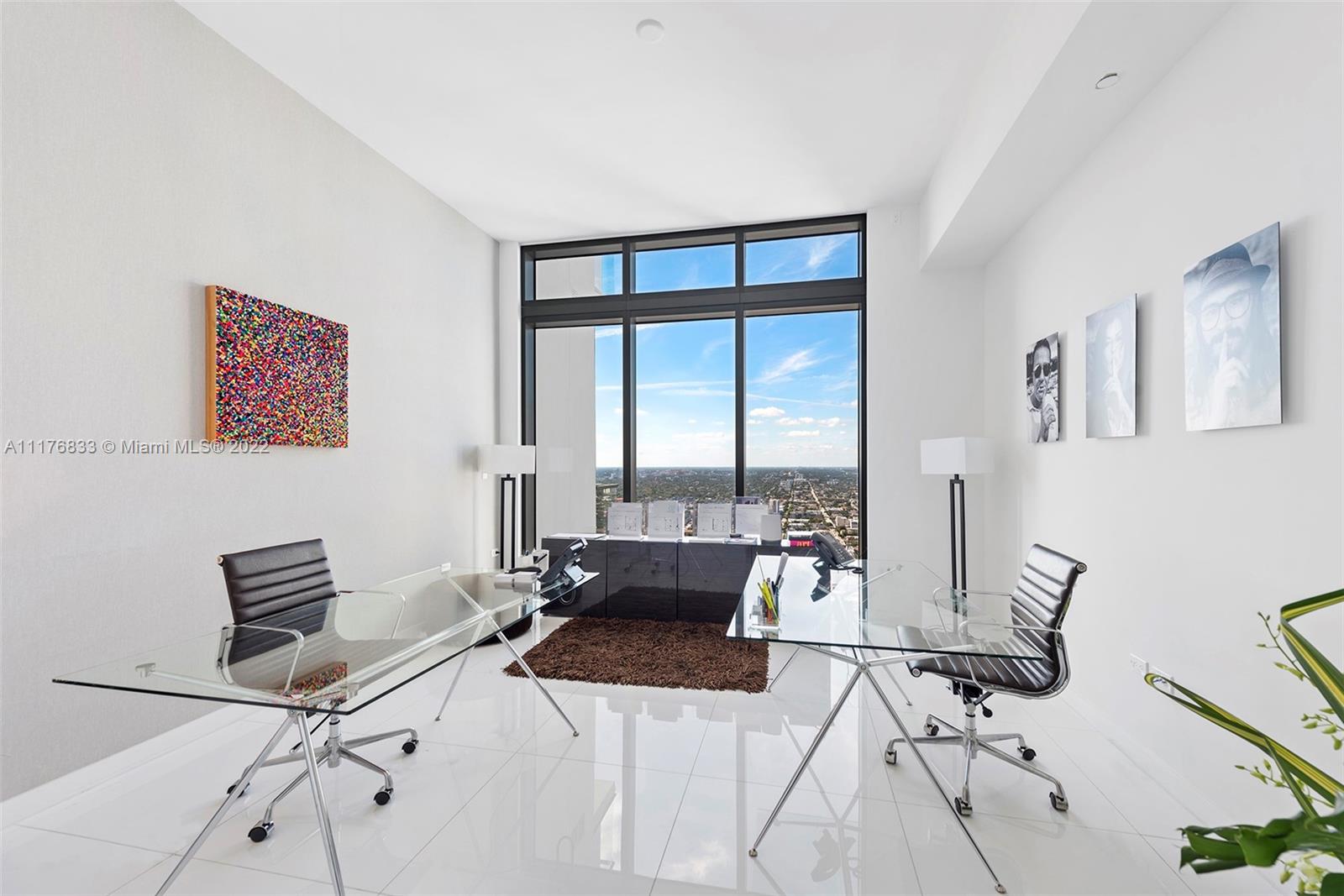 88 SW 7th St # 4201