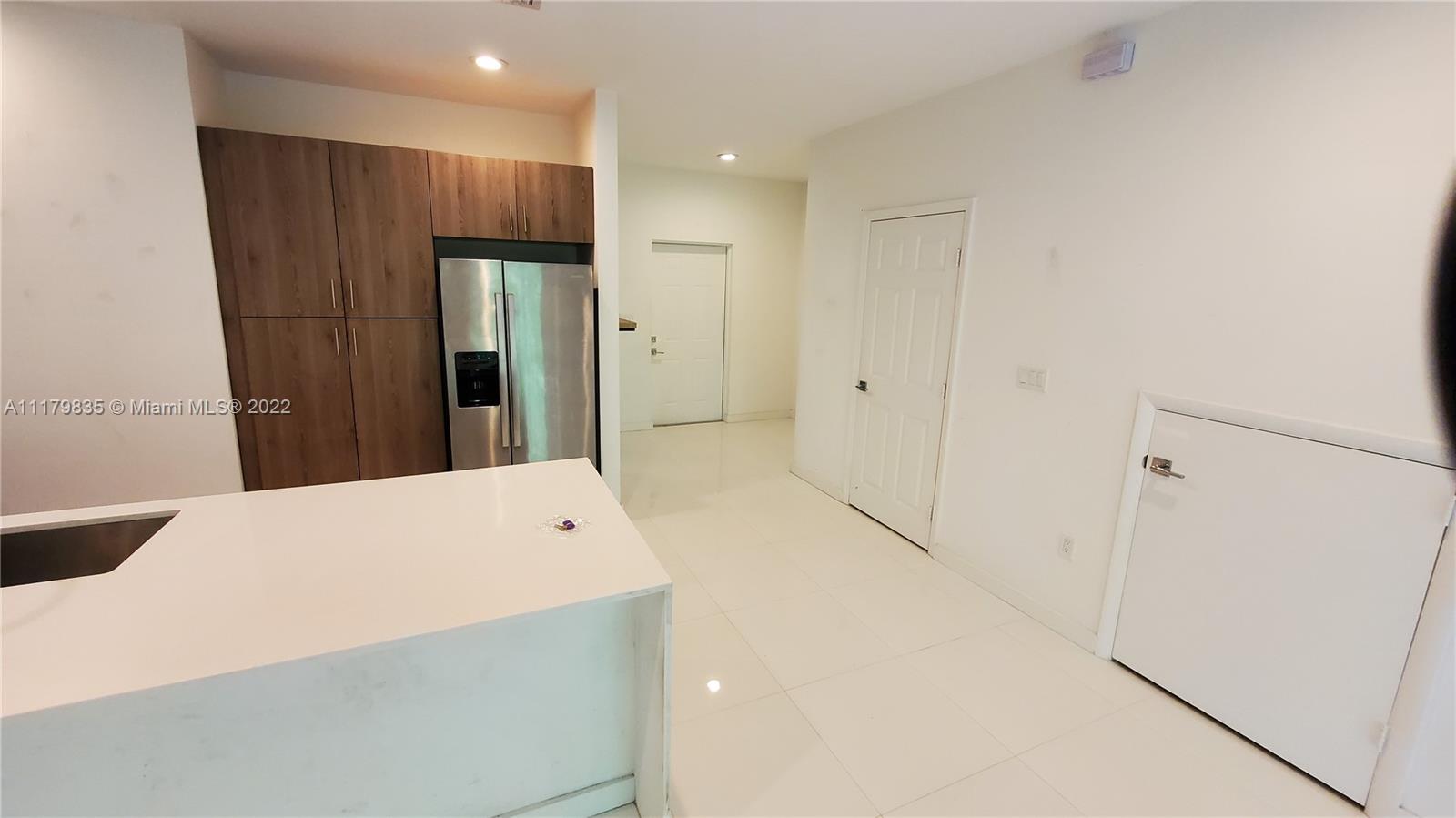 1330 CRYSTAL WAY # 8B
