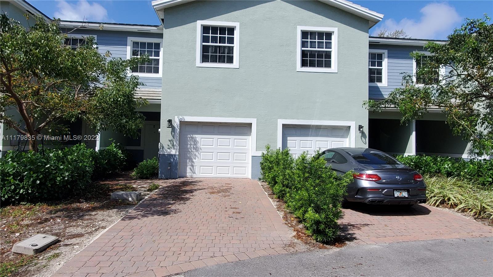 1330 CRYSTAL WAY # 8B