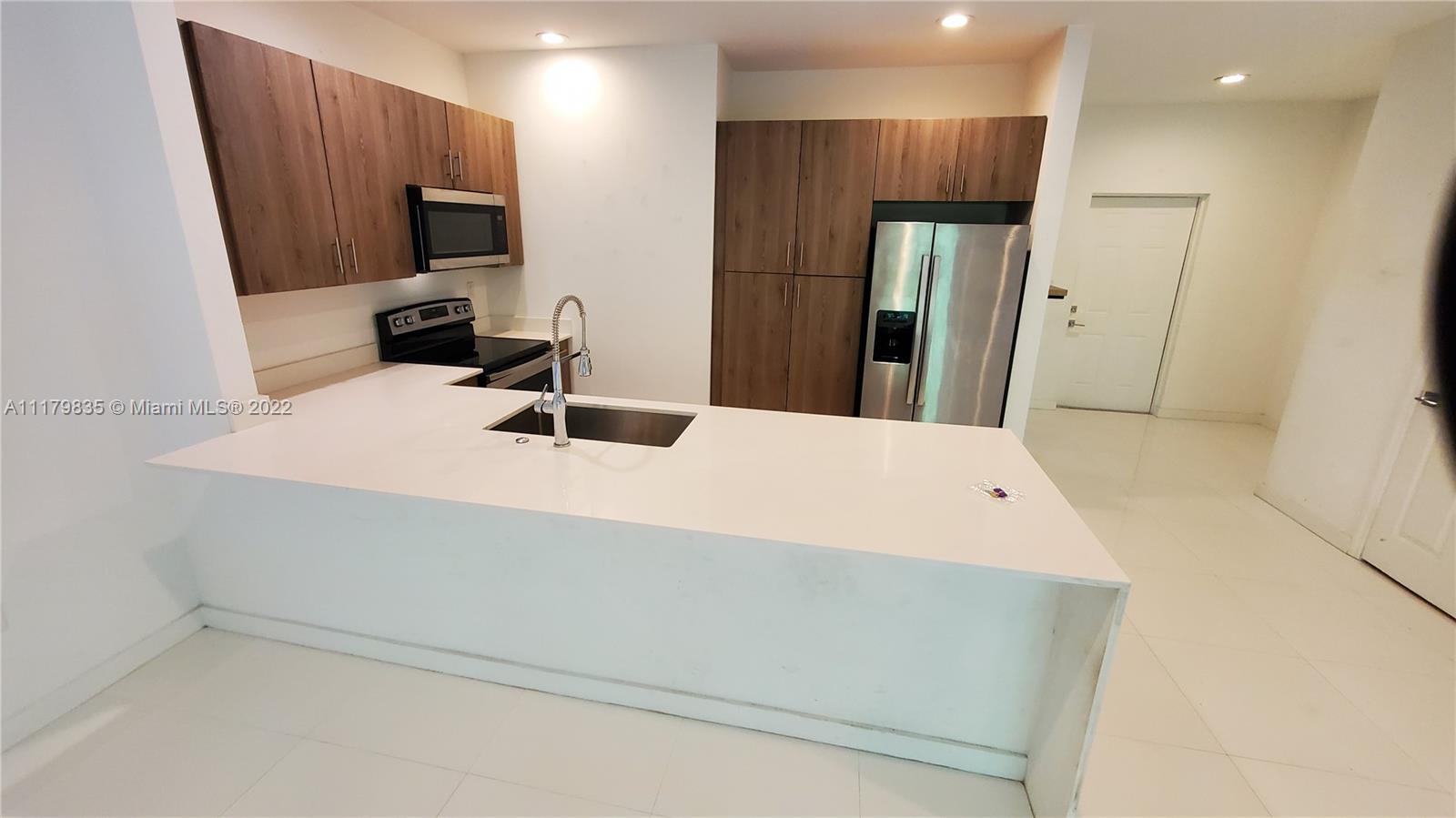 1330 CRYSTAL WAY # 8B