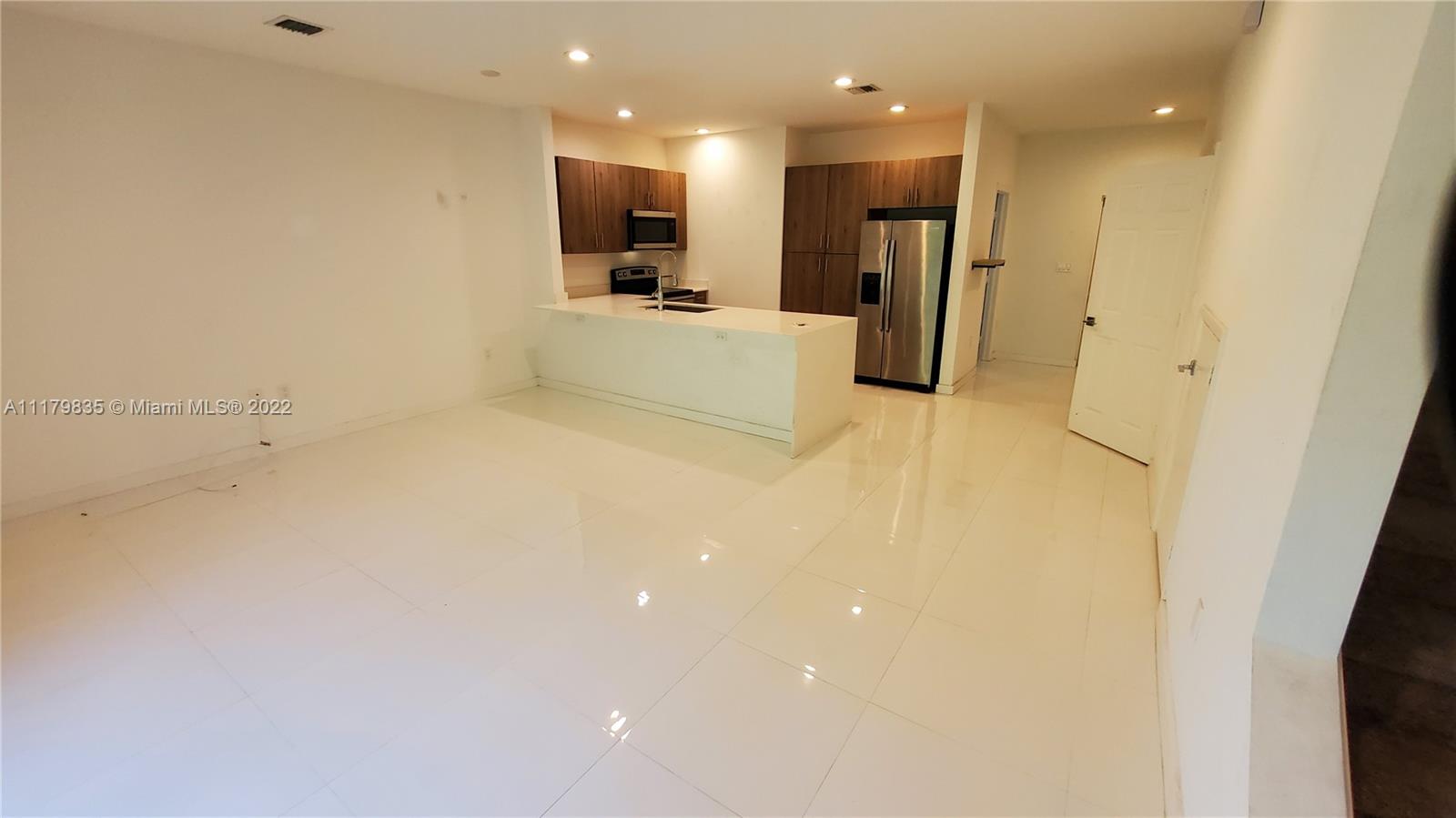 1330 CRYSTAL WAY # 8B