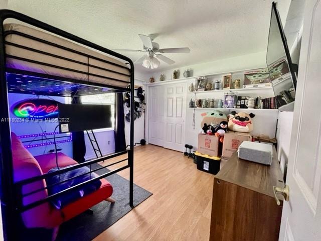 5716 NW 50th St