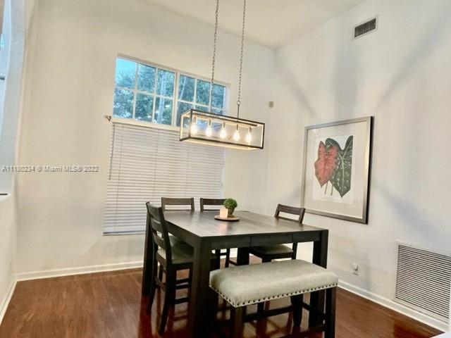 5716 NW 50th St
