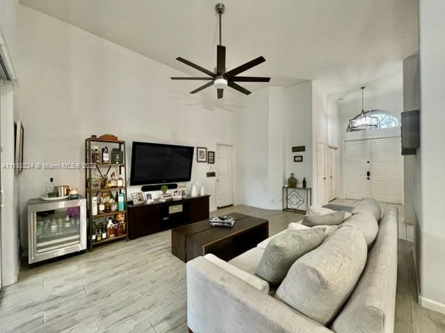 5716 NW 50th St