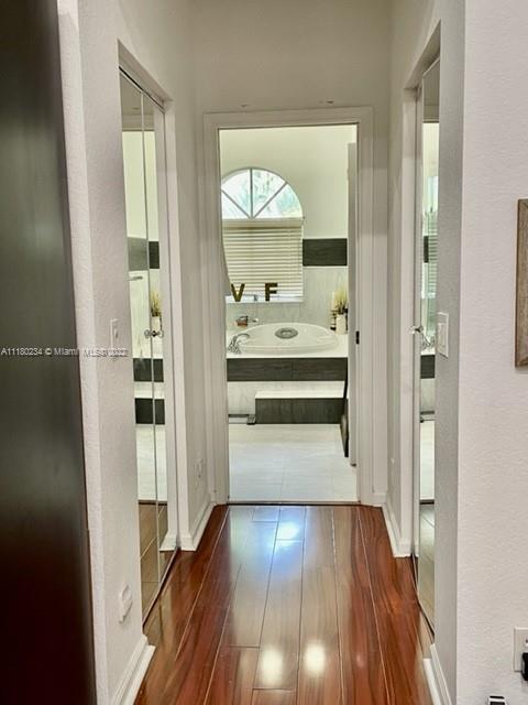 5716 NW 50th St