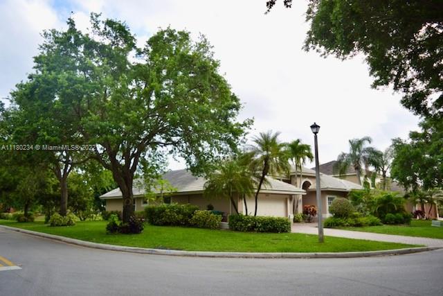 5716 NW 50th St