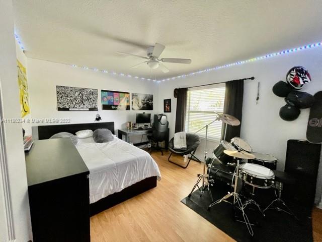 5716 NW 50th St