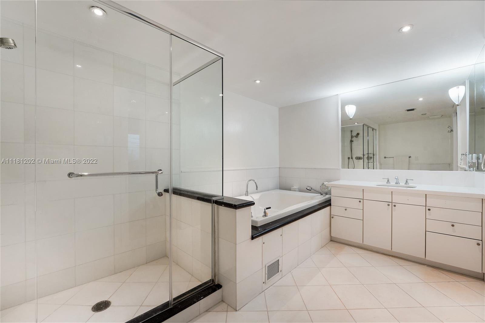 520 West Ave # 1602