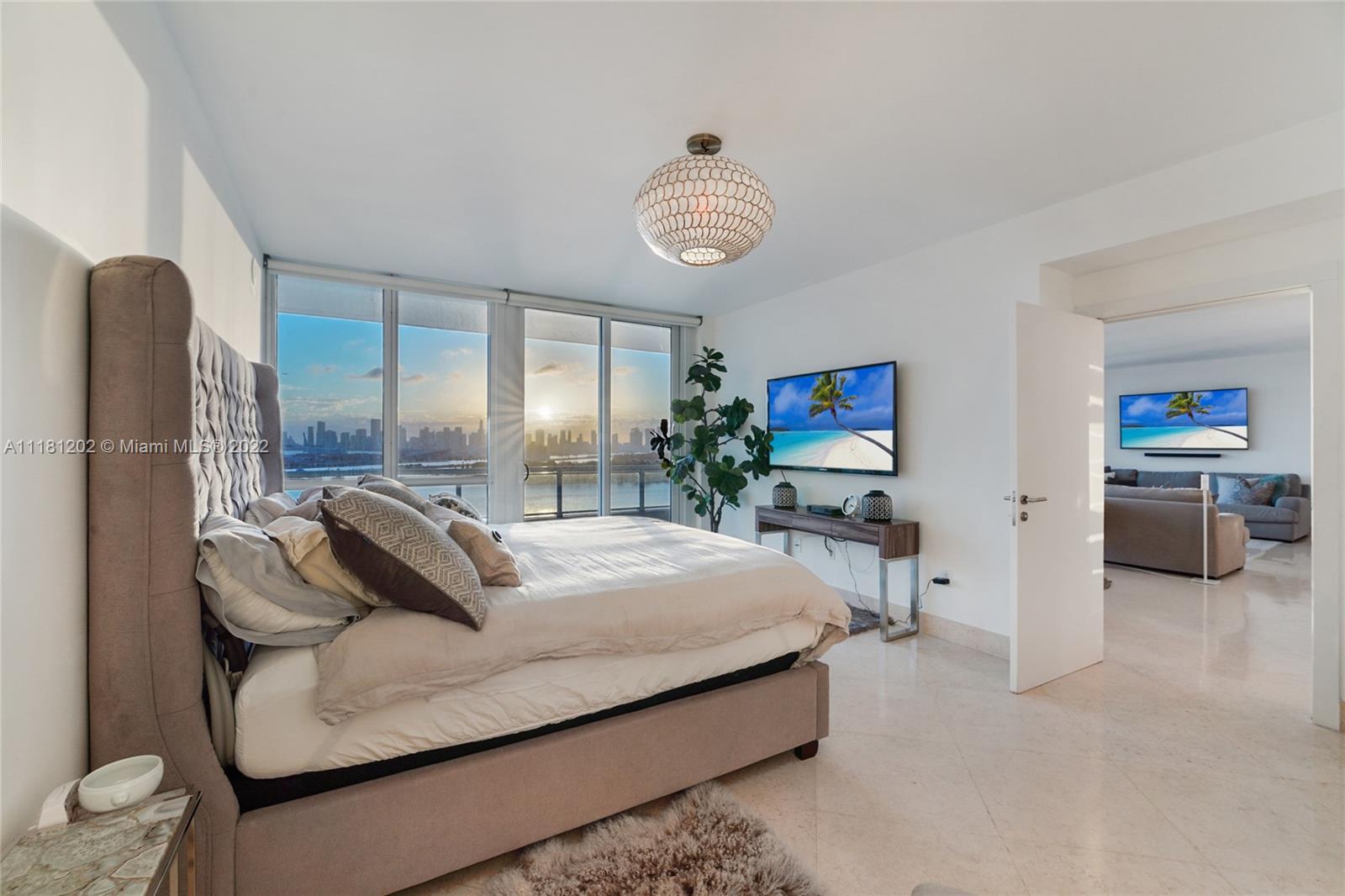 520 West Ave # 1602