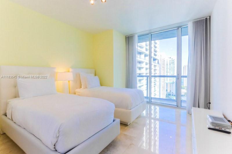 485 Brickell Ave. # 2610