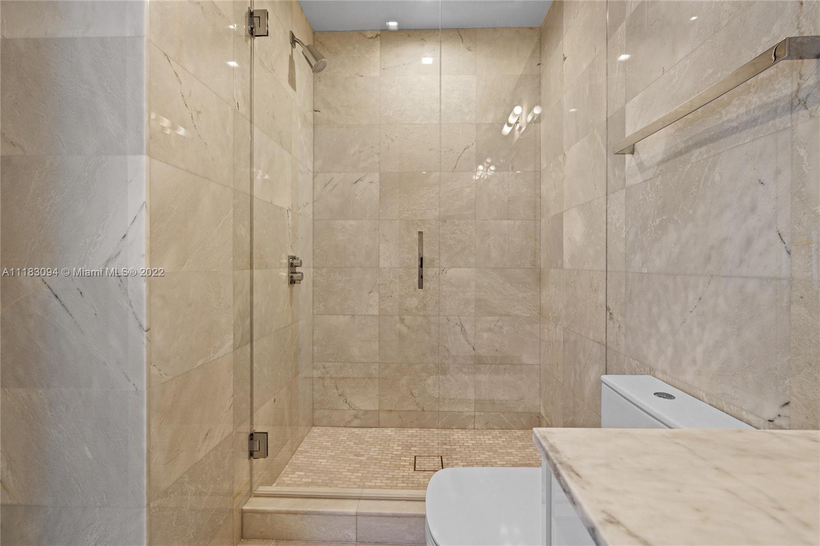 18501 Collins Ave # 3302