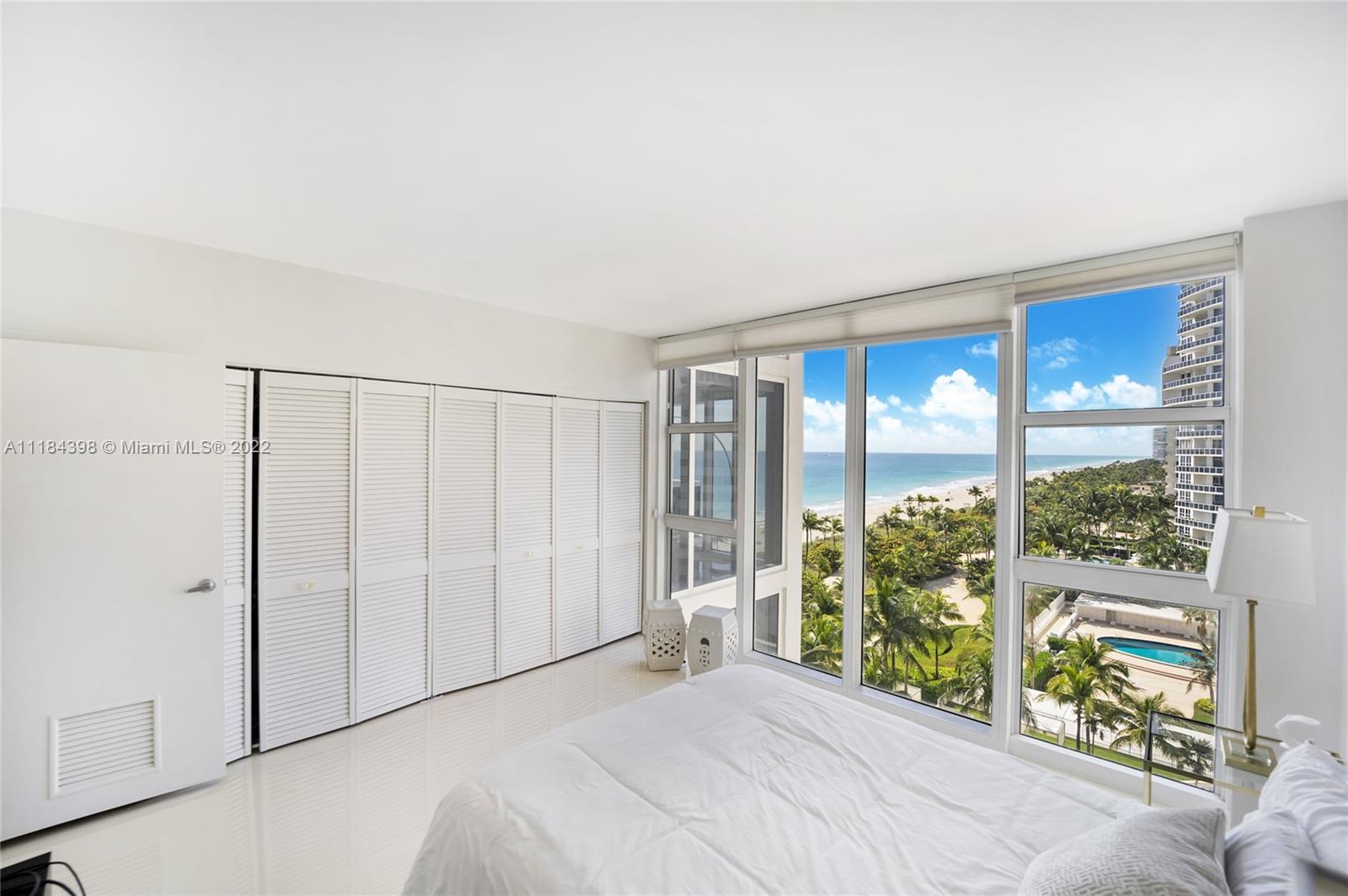 10275 Collins Ave # 810