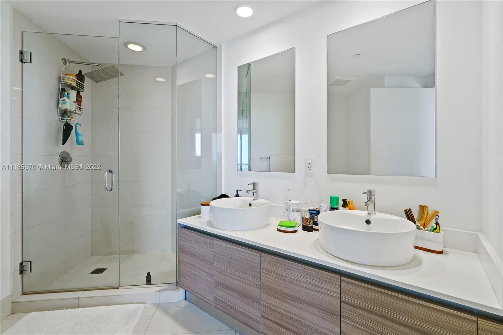 121 NE 34 ST # 1816