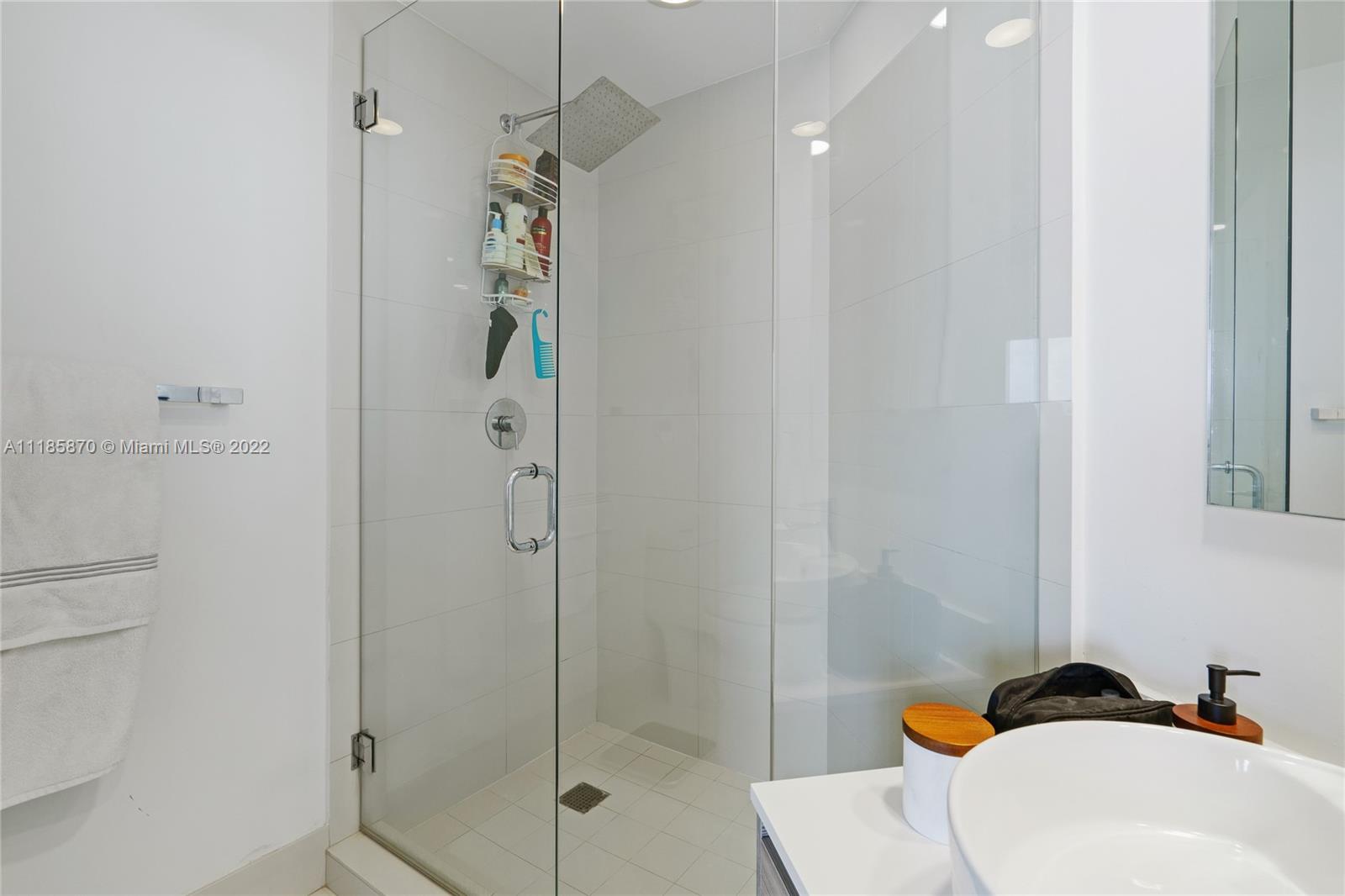 121 NE 34 ST # 1816