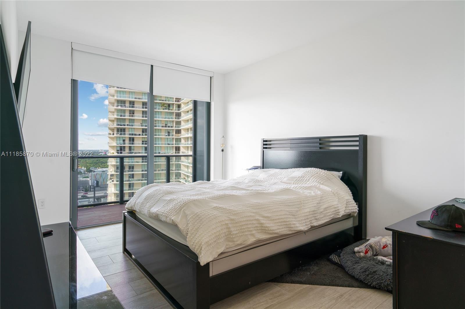 121 NE 34 ST # 1816